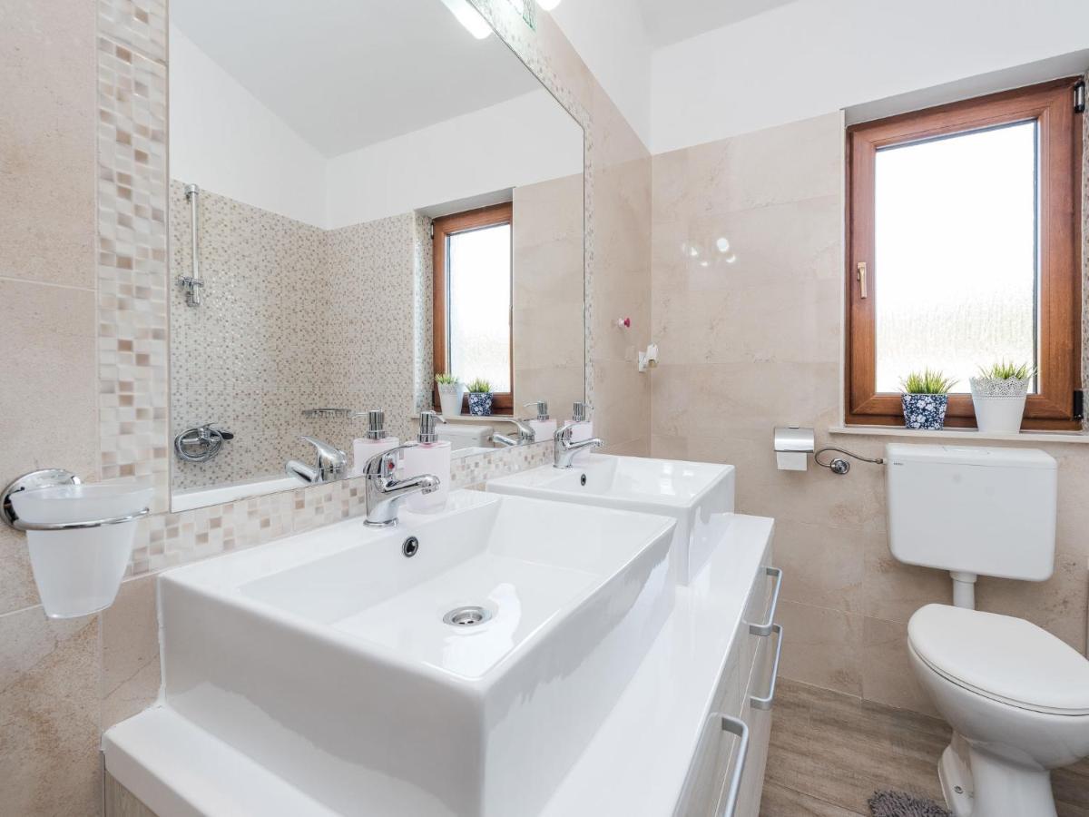 Holiday Home Velebit By Interhome Rovanjska Εξωτερικό φωτογραφία